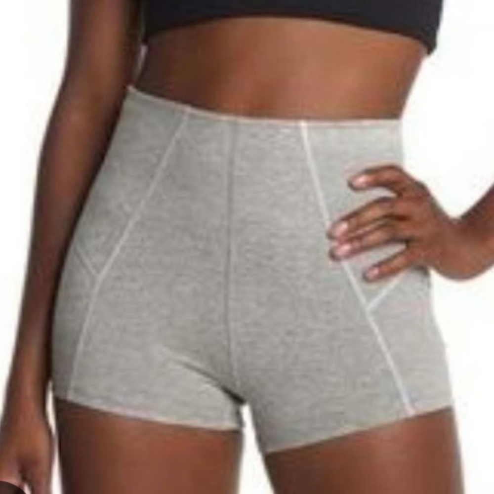 FP Movement Free People Gray High-Waisted Shorts “YOU’RE A PEACH” shorts Sz XS/4
